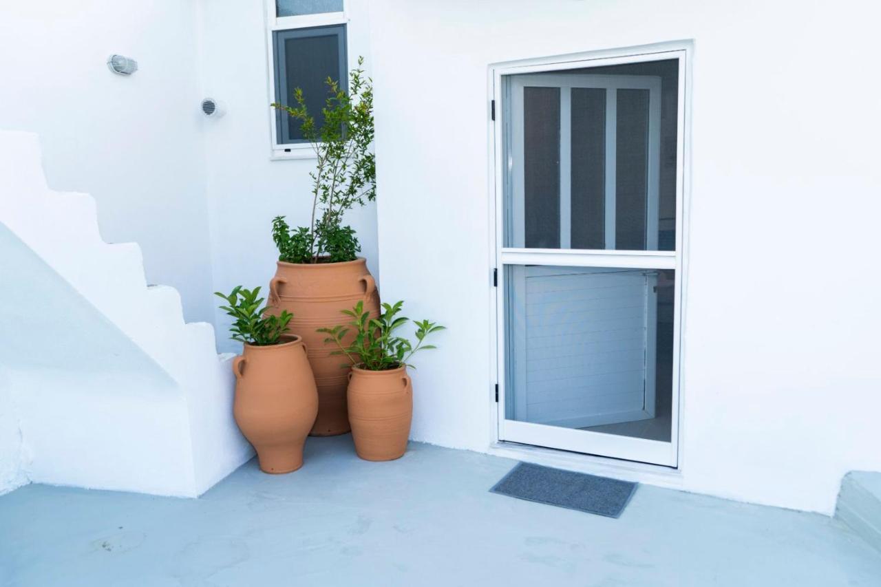 Mano's House Τριόπετρα